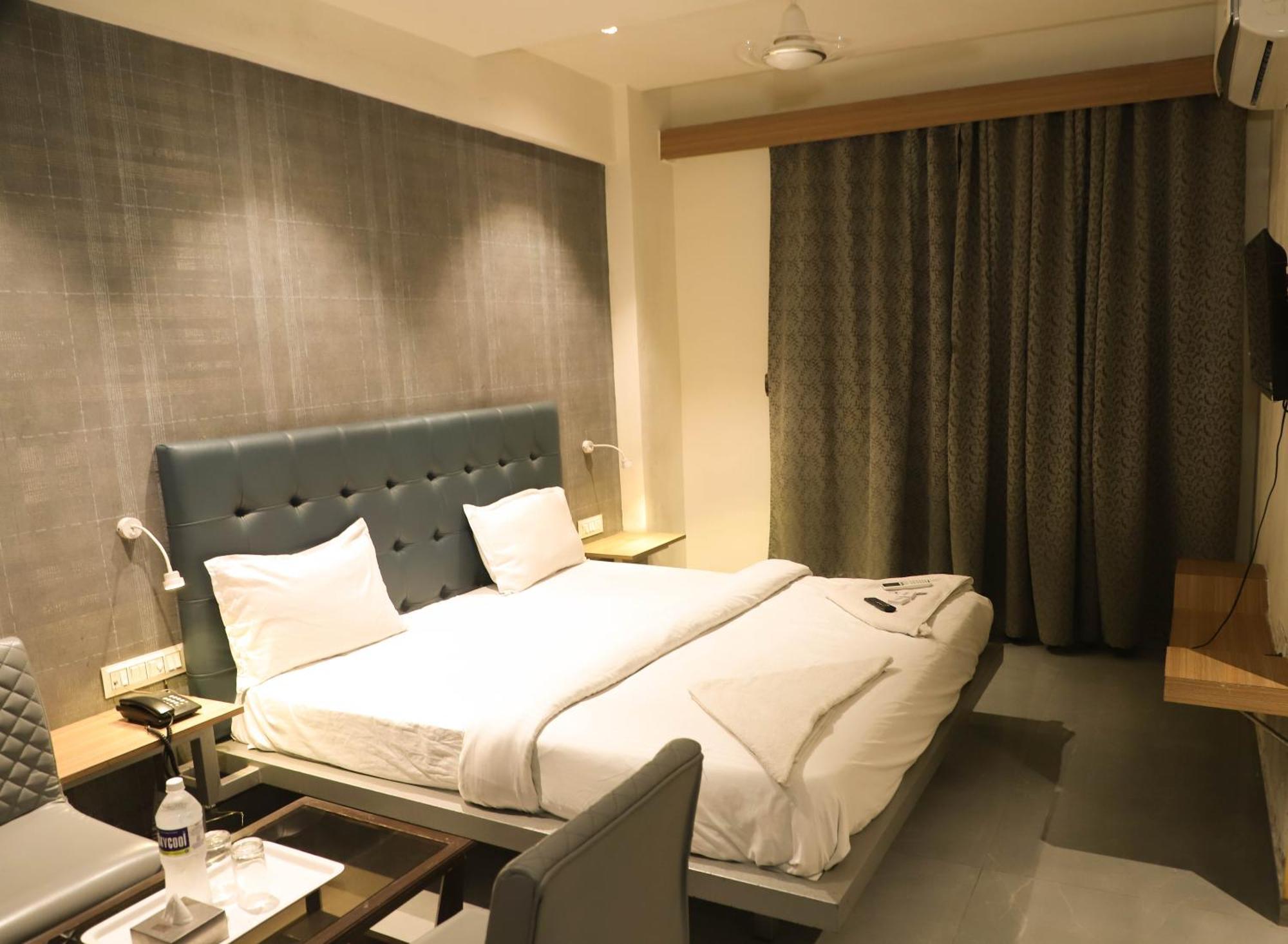 Hotel Arc Palace Bhiwandi 외부 사진