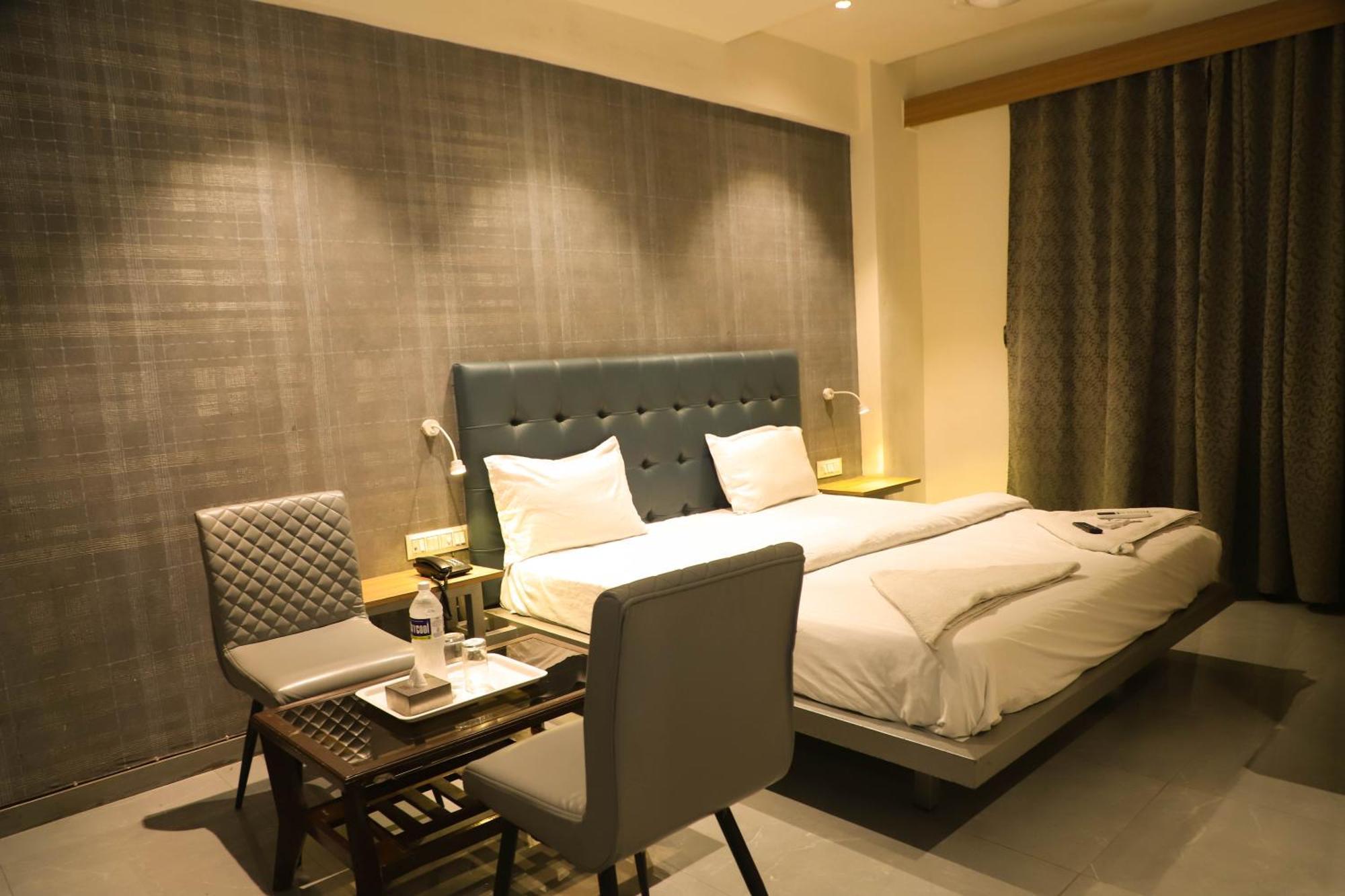 Hotel Arc Palace Bhiwandi 외부 사진
